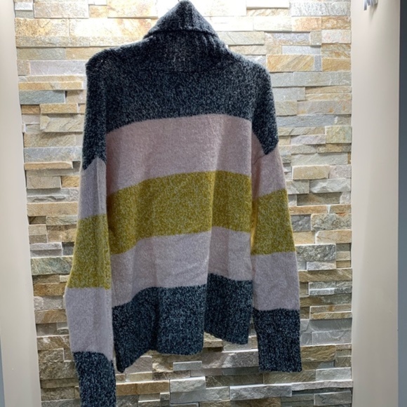 Olivia Sky Long Sleeve Turtleneck Sweater - Picture 9 of 9